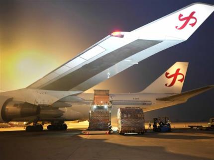 61.1萬噸！鄭州機(jī)場(chǎng)貨運(yùn)量已超去年 “雙貨航”支撐鄭州樞紐貨運(yùn)再突破